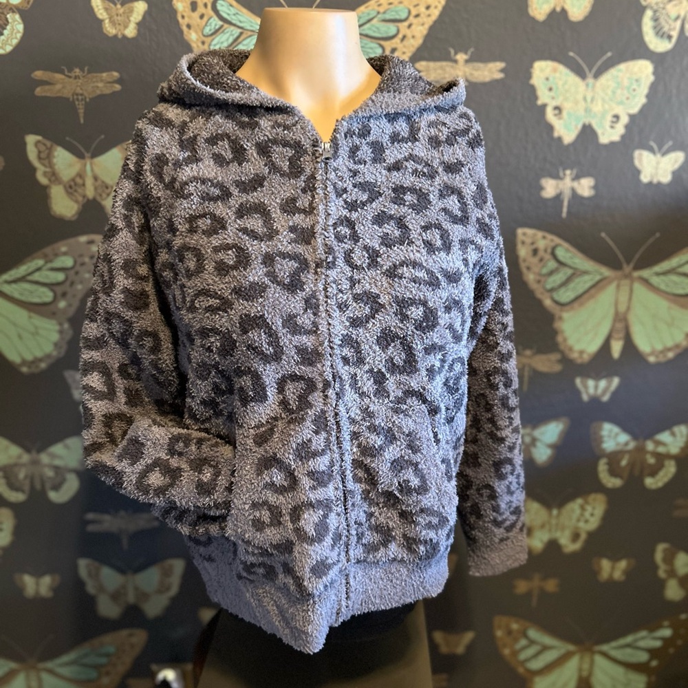 Barefoot Dreams Gray leopard print women’s Hoodie sweater loungewear